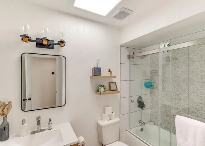 Poolside Relaxation: Group-friendly In Havasu Ferienhaus Lake Havasu City